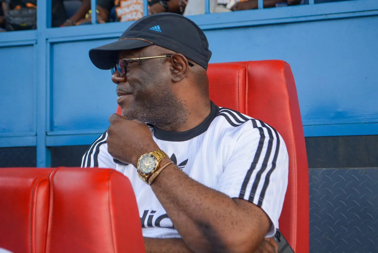 LINAFOOT_Tim MAYAME.jpg