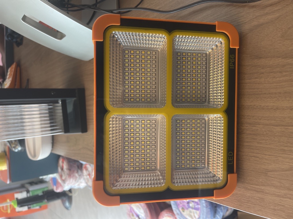 solar rechargeable light