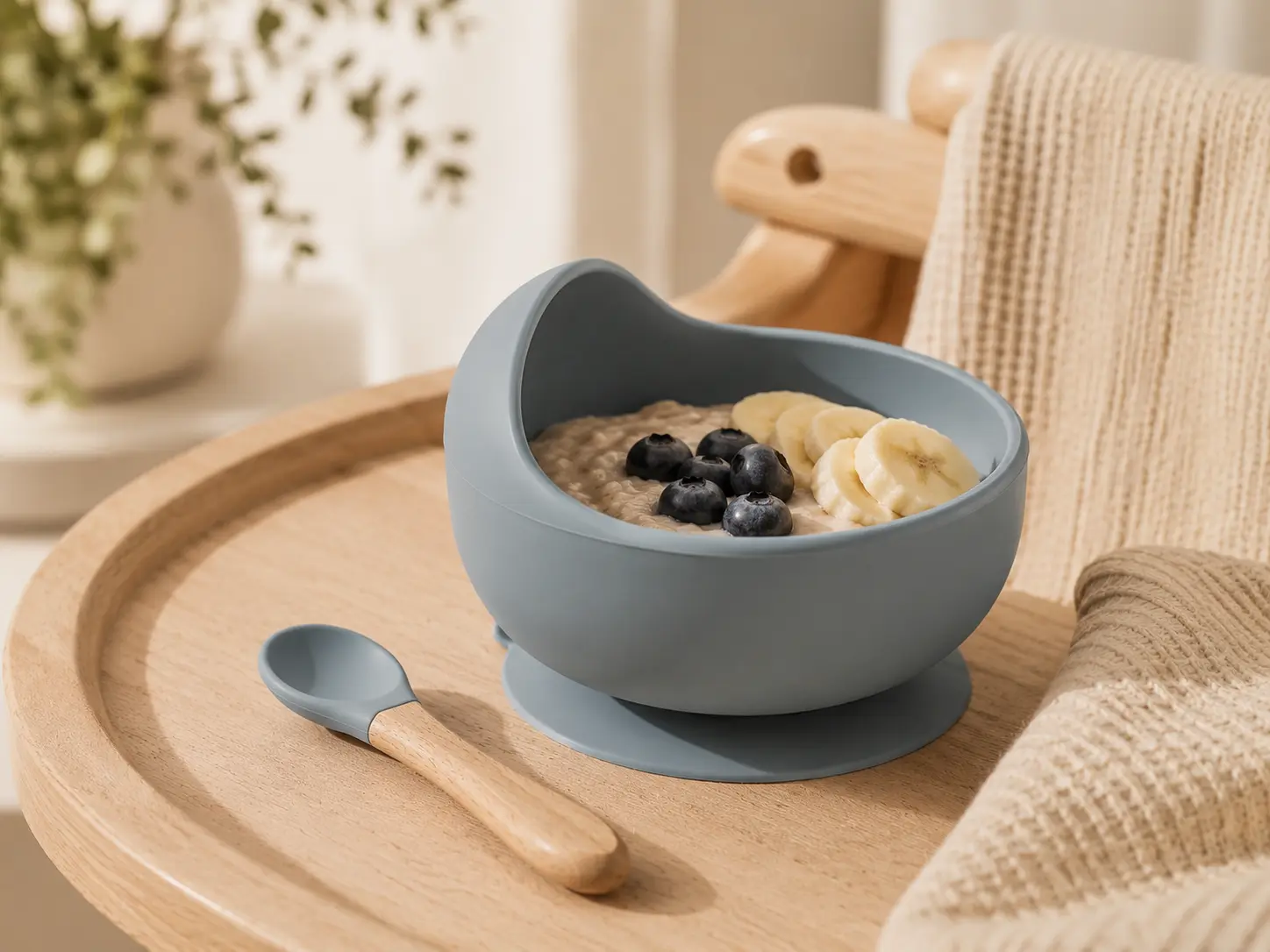 Silikónová miska s prísavkou pre deti modrá (BPA free)