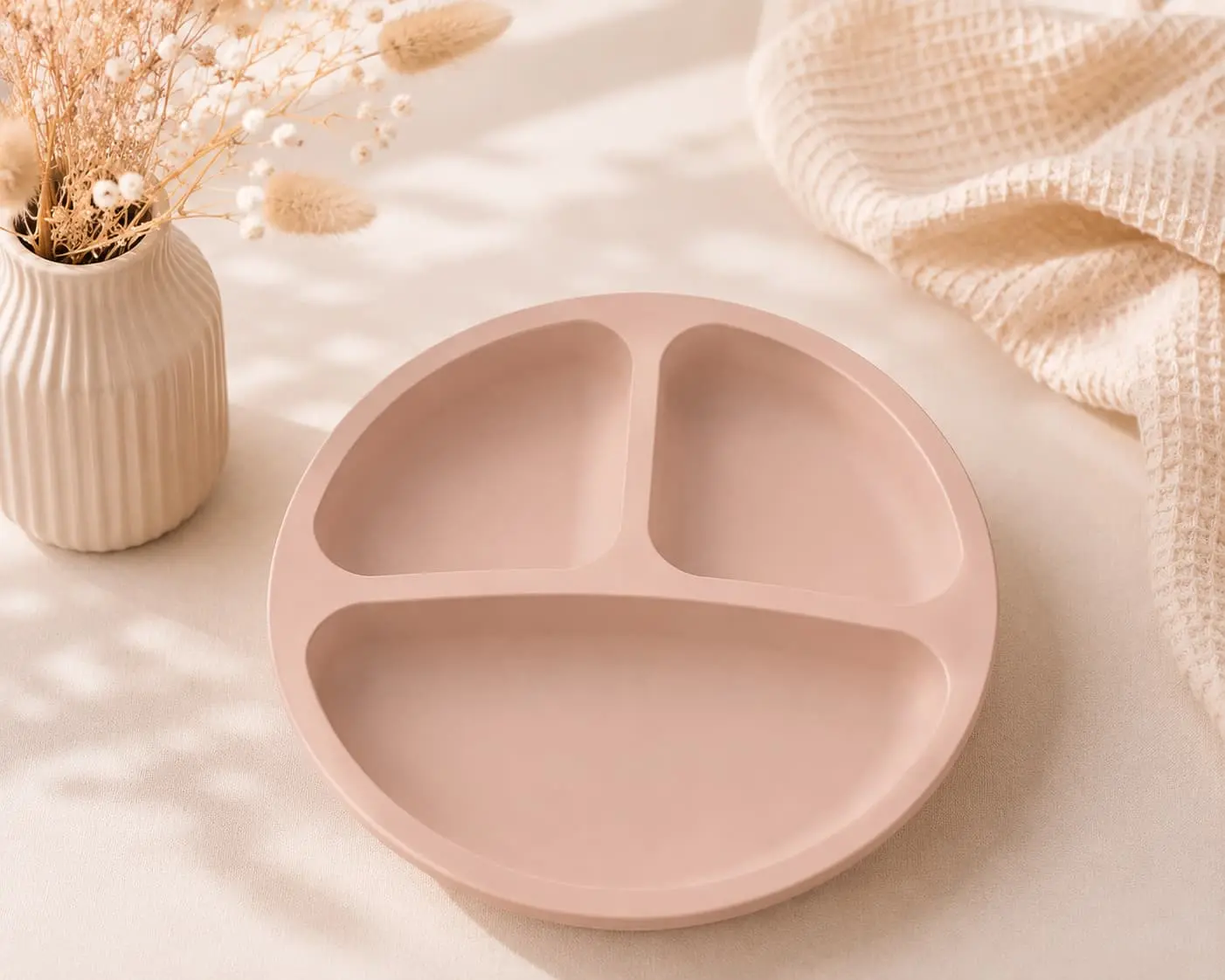 Silikónový tanier s prísavkou pre deti ružový (BPA free)