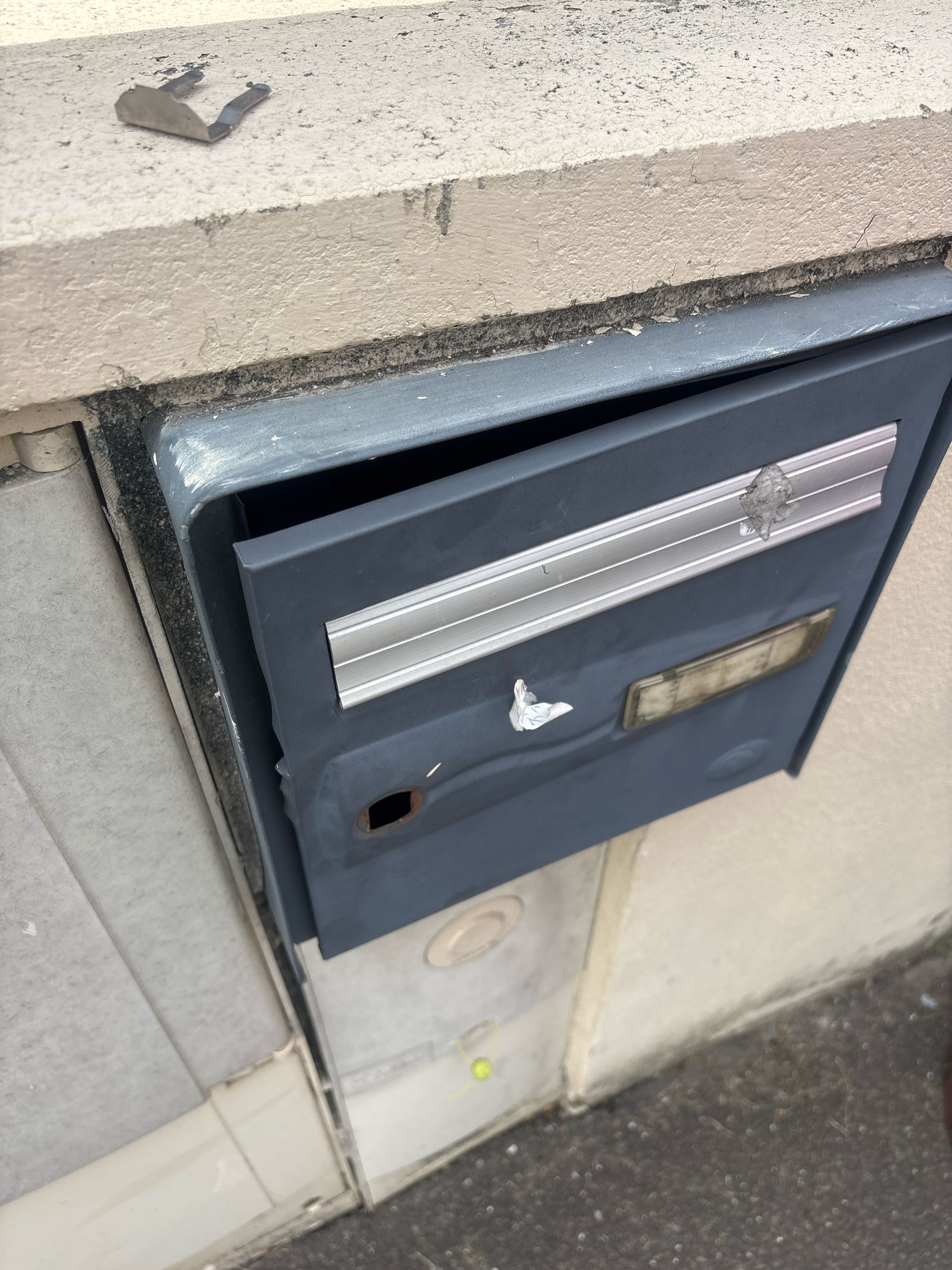 Intervention Changement de serrure boîte au lettre – Champigny-sur-marne