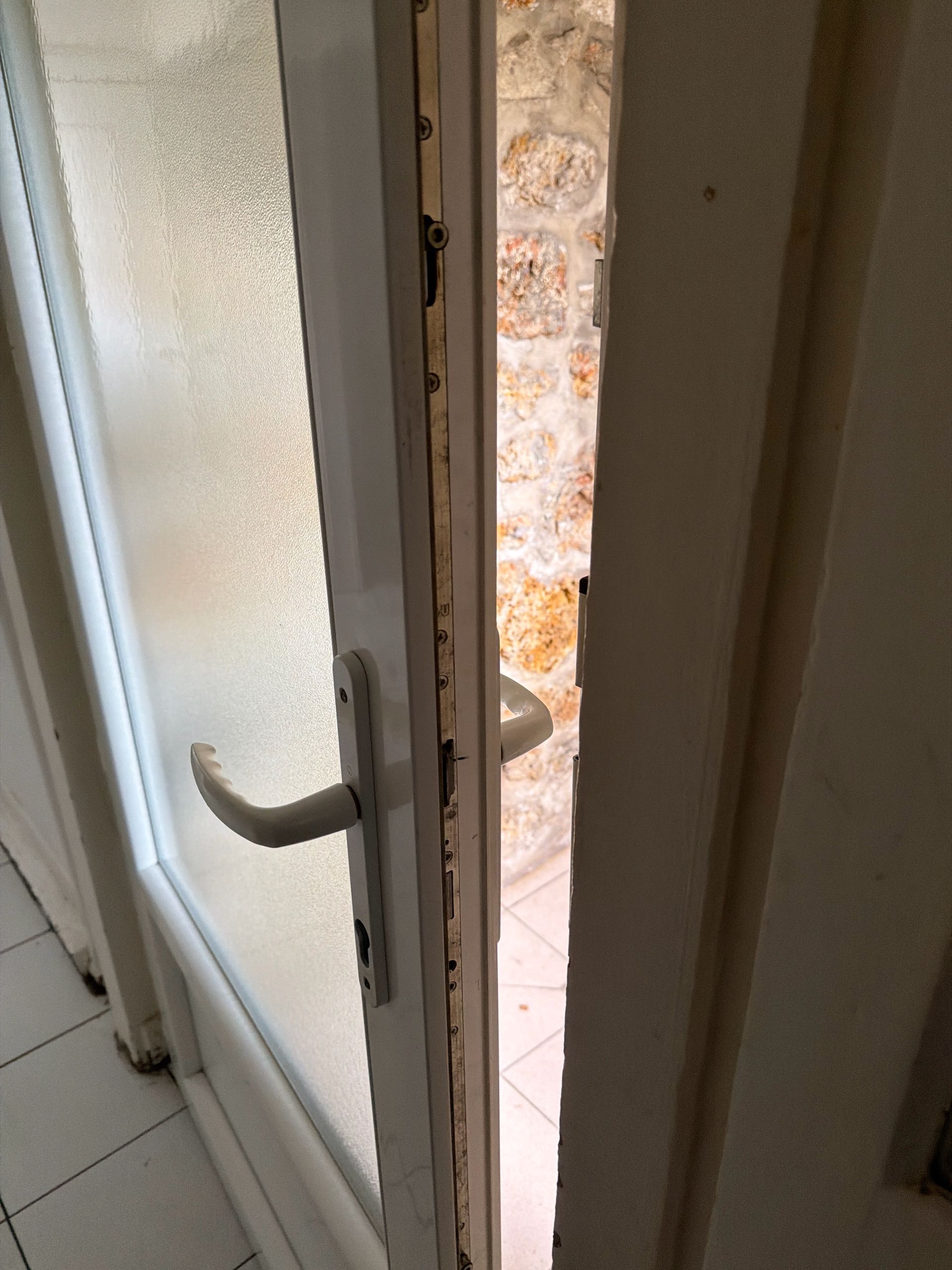 Intervention Changement de serrure – Houilles