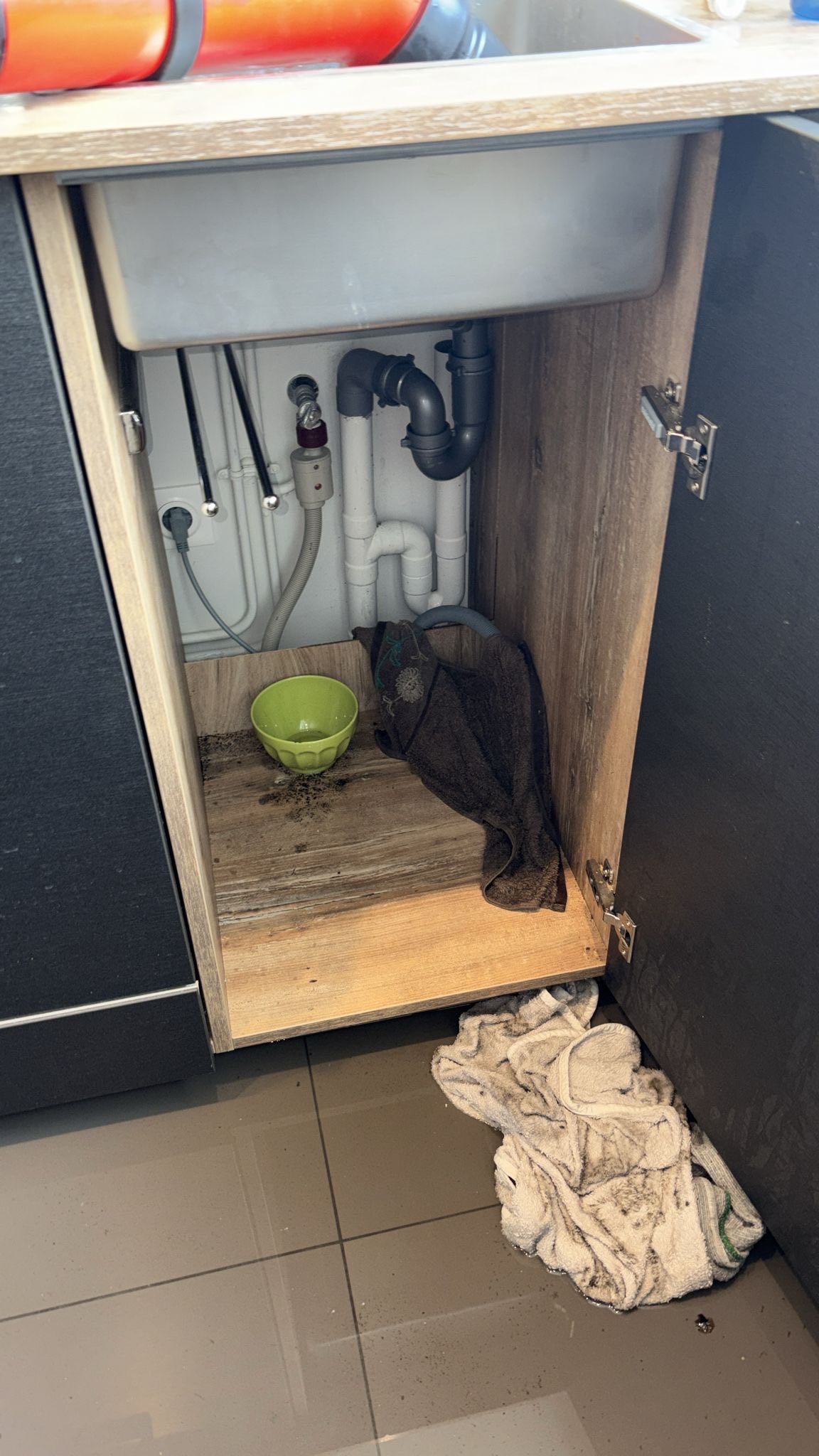 Intervention Canalisation bouchée (urgent) – Sèvres