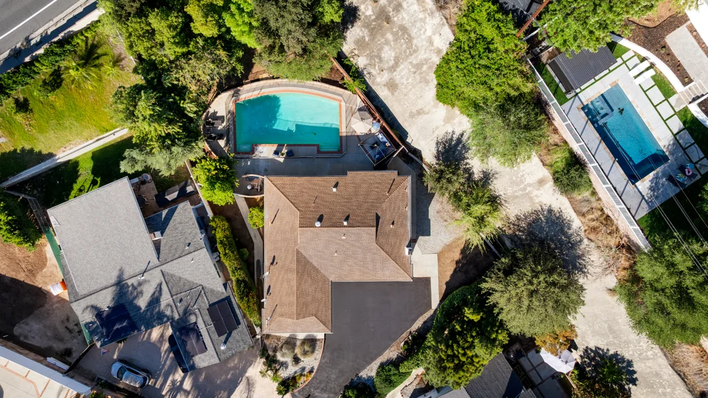 9446 McLennan Ave (2 of 53)