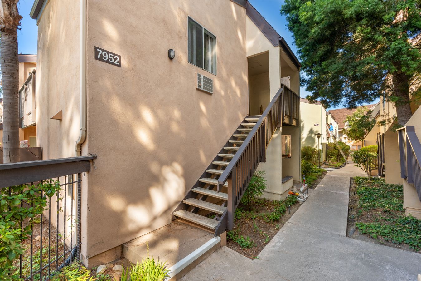 003_7952 Mission Center Ct Unit D_HIGH RES_20251003