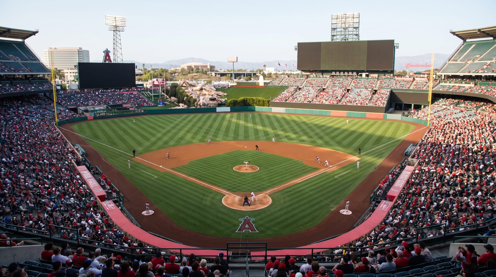 Zach Neto Reaches Historic Three-Consecutive 20/20/20 Seasons as Angels Shortstop
