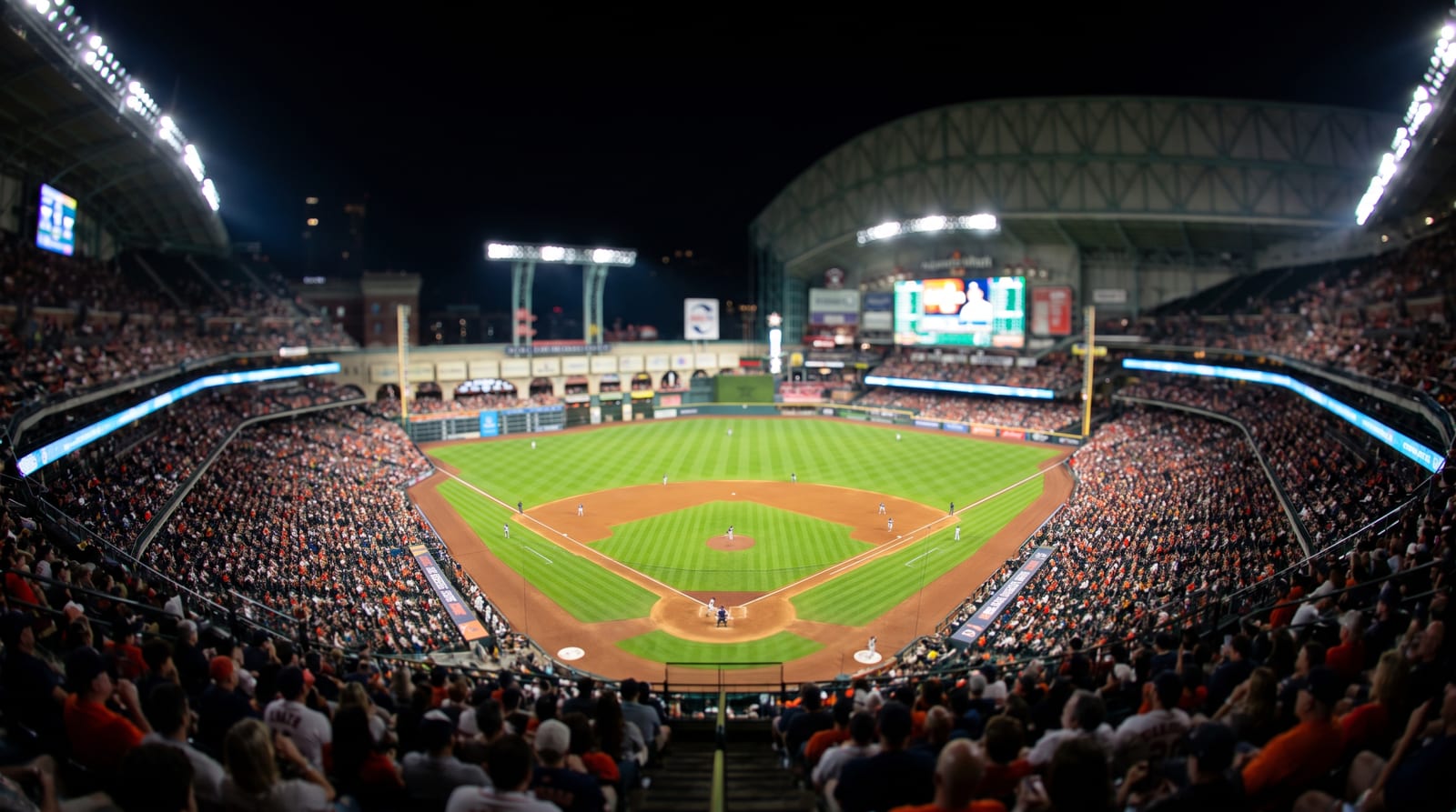 Astros Edge Phillies 6-5 on Tuesday Behind Walker's Three RBI