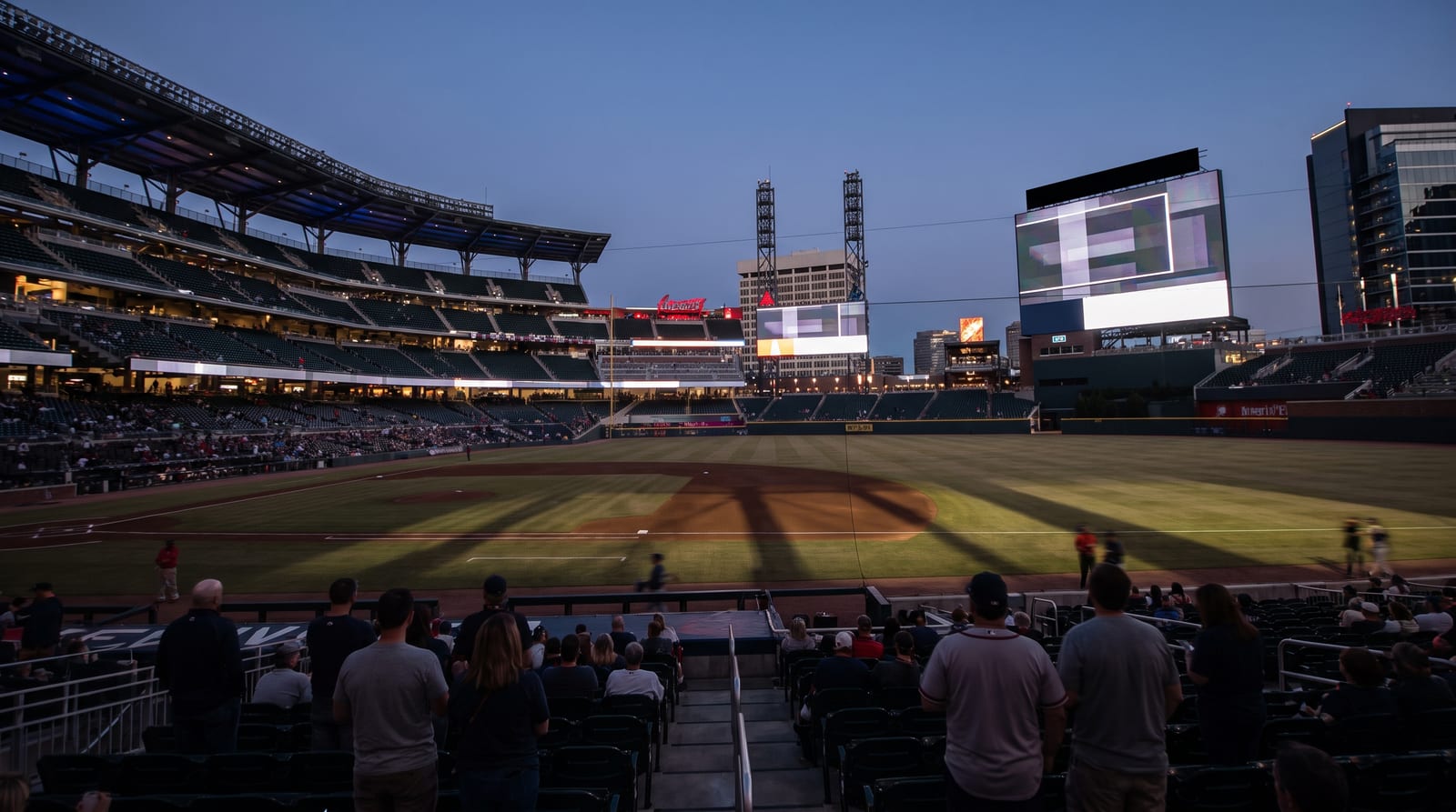 Cubs Rout Braves 8-4 Behind Crow-Armstrong and Bregman Homers