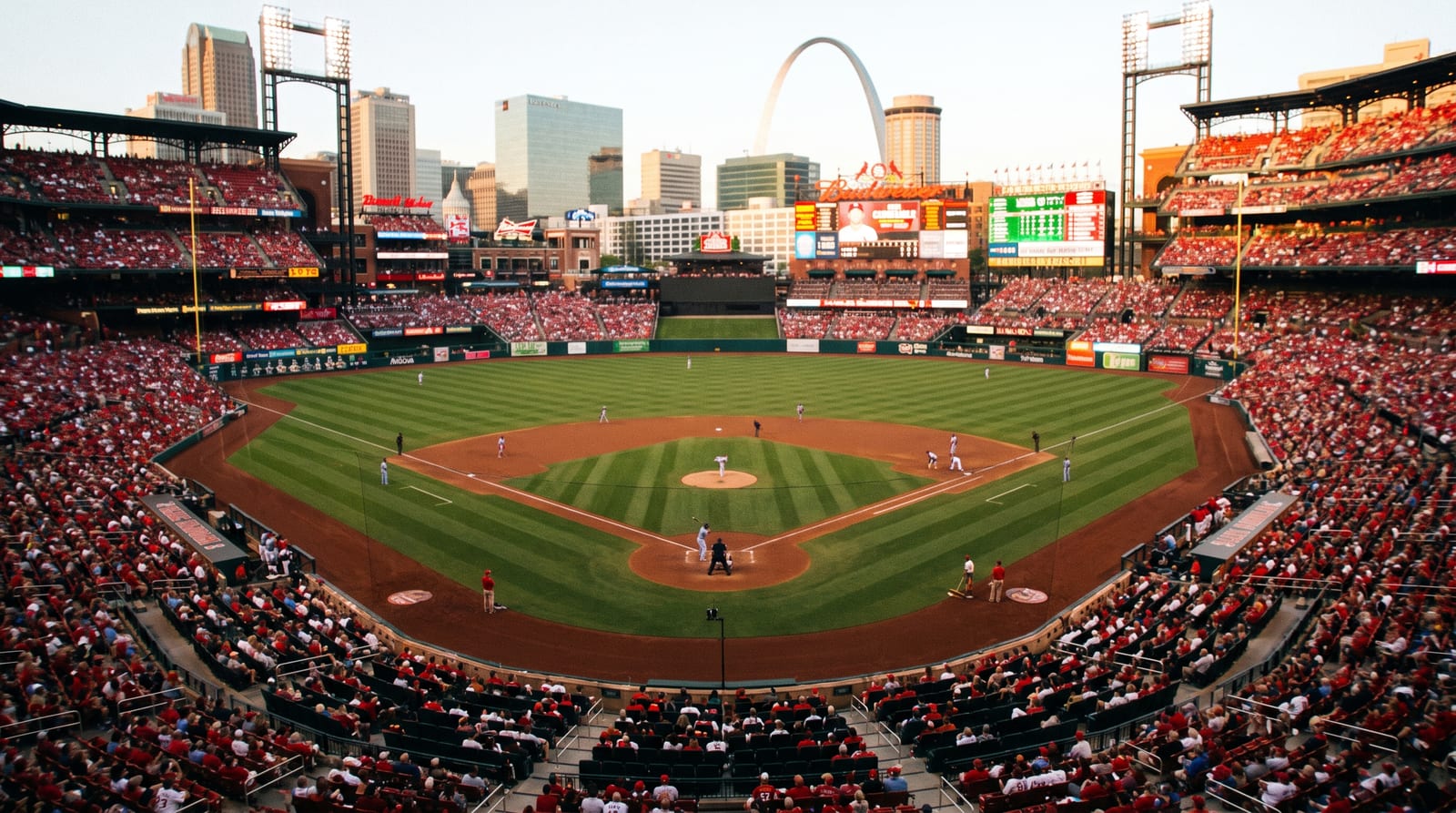 Cardinals Fall 2-1 to Pirates in Nine Innings on September 24