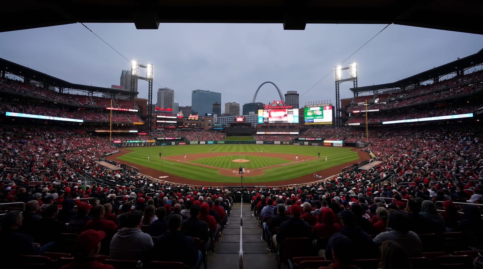 Giants Rally From Five Down to Beat Cardinals 7-6 on Wednesday