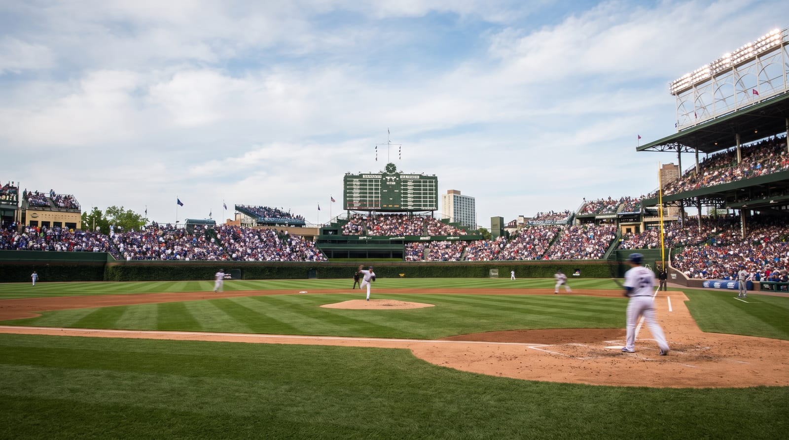 Cubs Beat Braves 8-4: Crow-Armstrong, Bregman Power Wrigley Rout