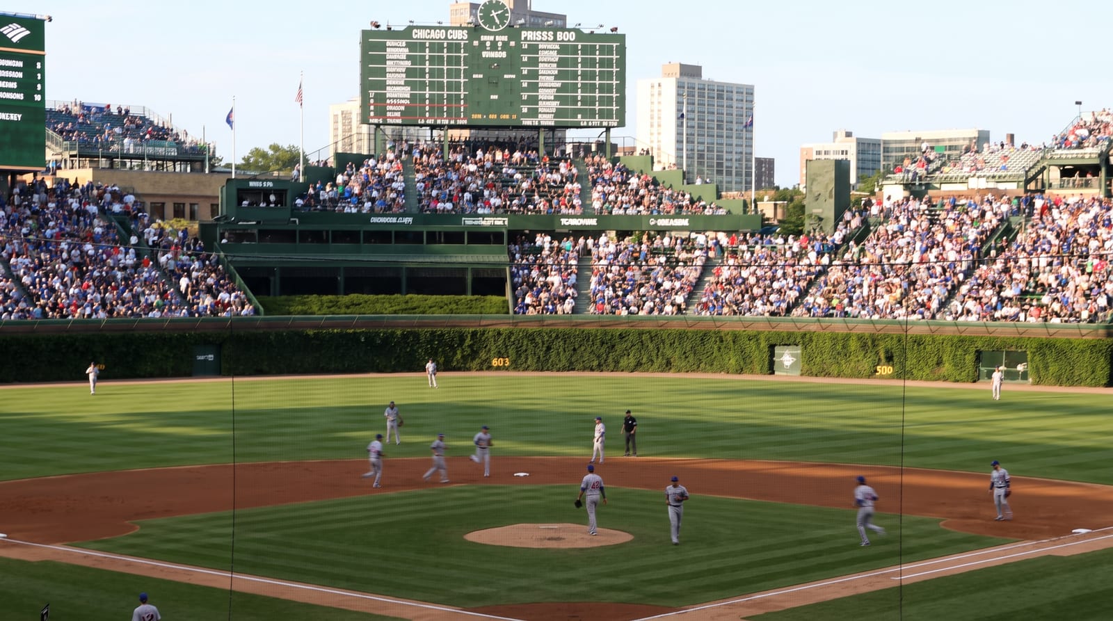 Cubs Rout Mariners 19-2 Behind Ramírez, Happ, and Civale