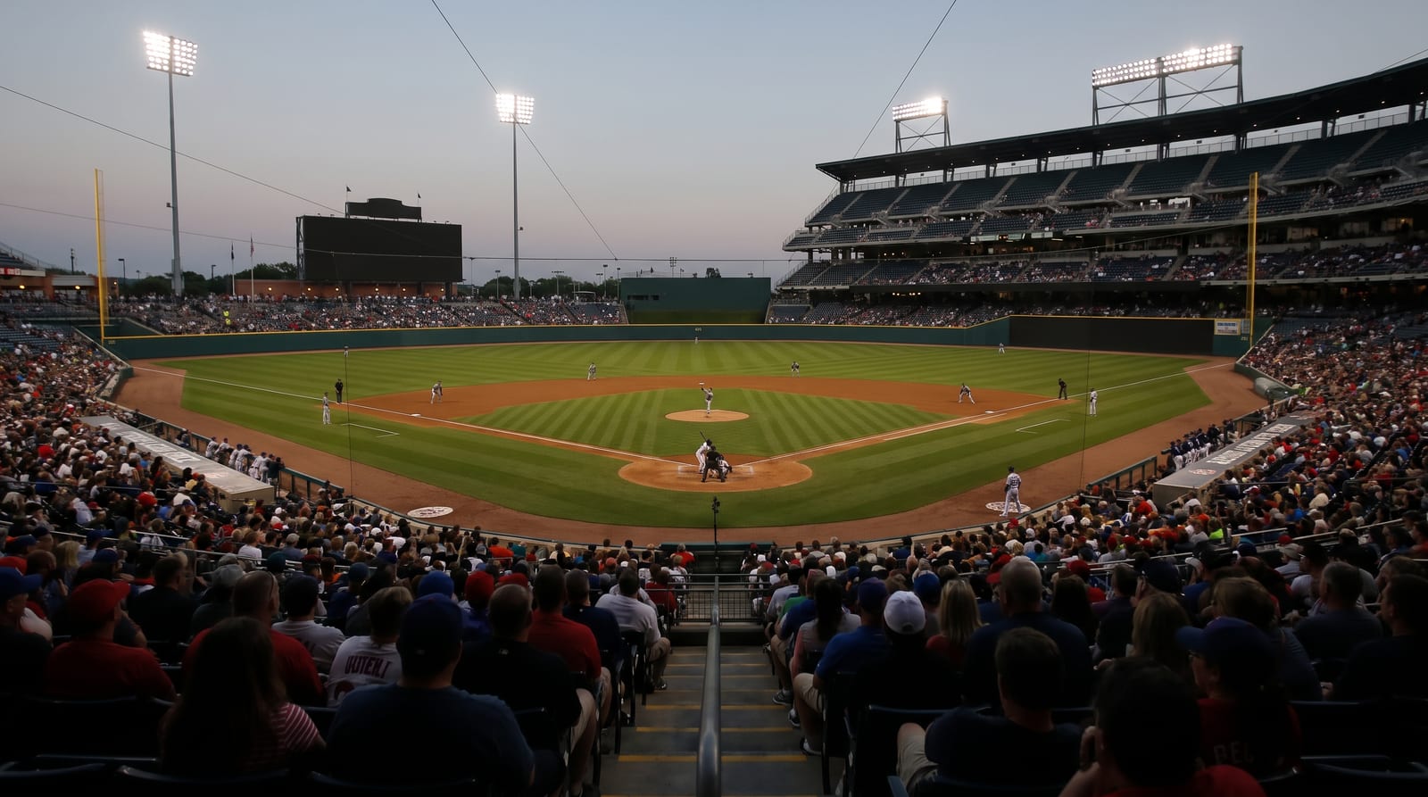Braves Edge Dodgers 4-3 as Tanner Scott Takes the Loss