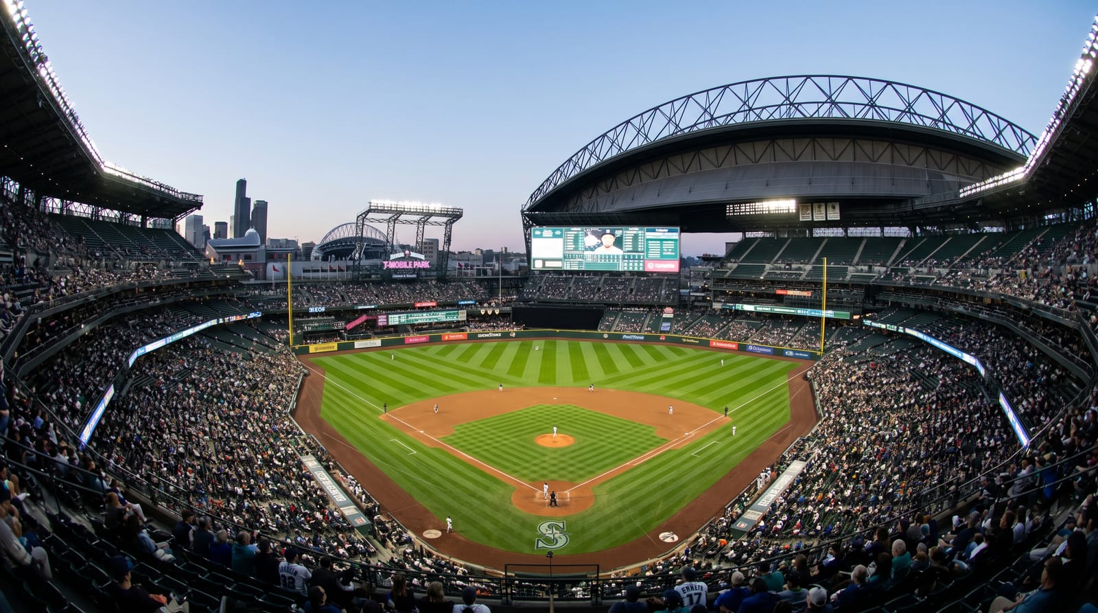 Mariners Pound Red Sox 9-6 Behind Bryan Woo and Three Home Runs