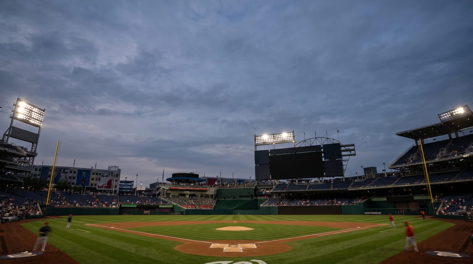 Mets Rout Nationals 7-1 Behind Mauricio, Ewing Home Runs