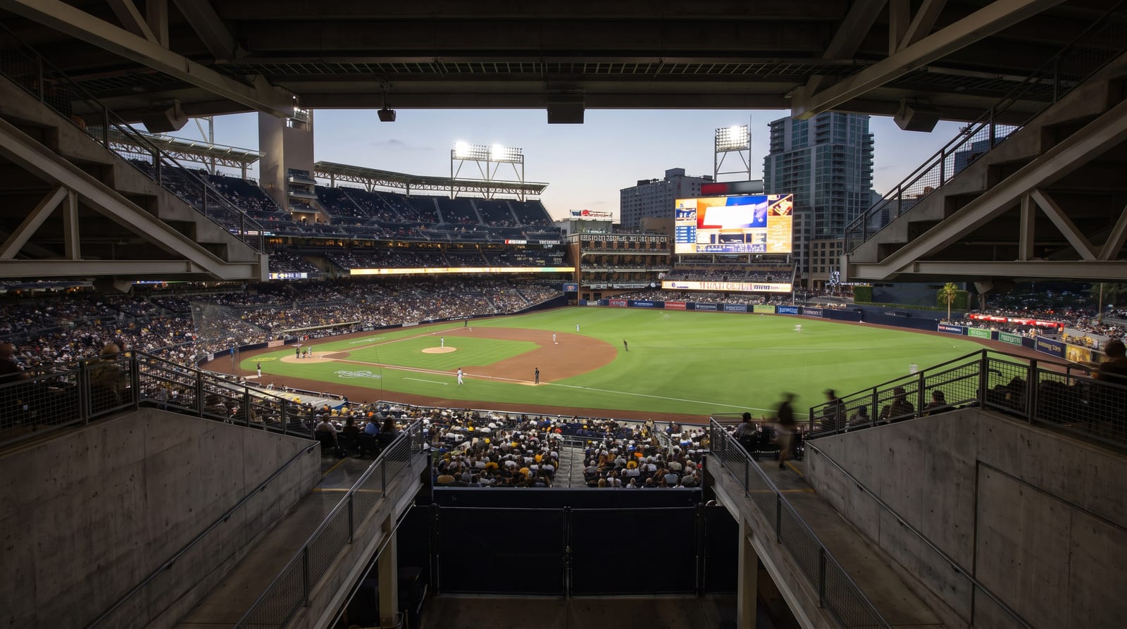 Padres Fall to Mets 2-1 as Buehler Takes the Loss in New York