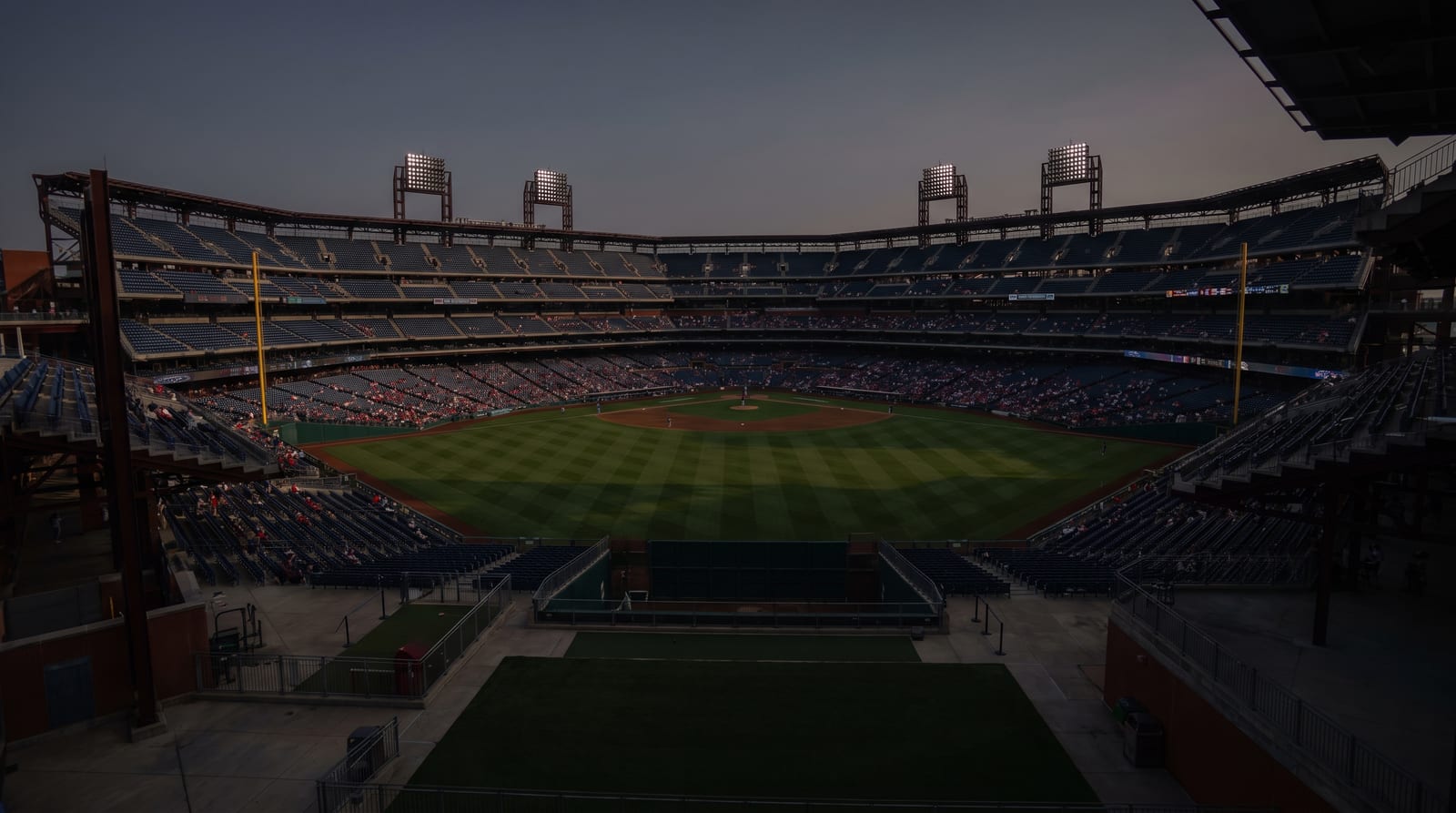 Phillies Routed 10-3 by Mets as Bullpen Implodes in New York