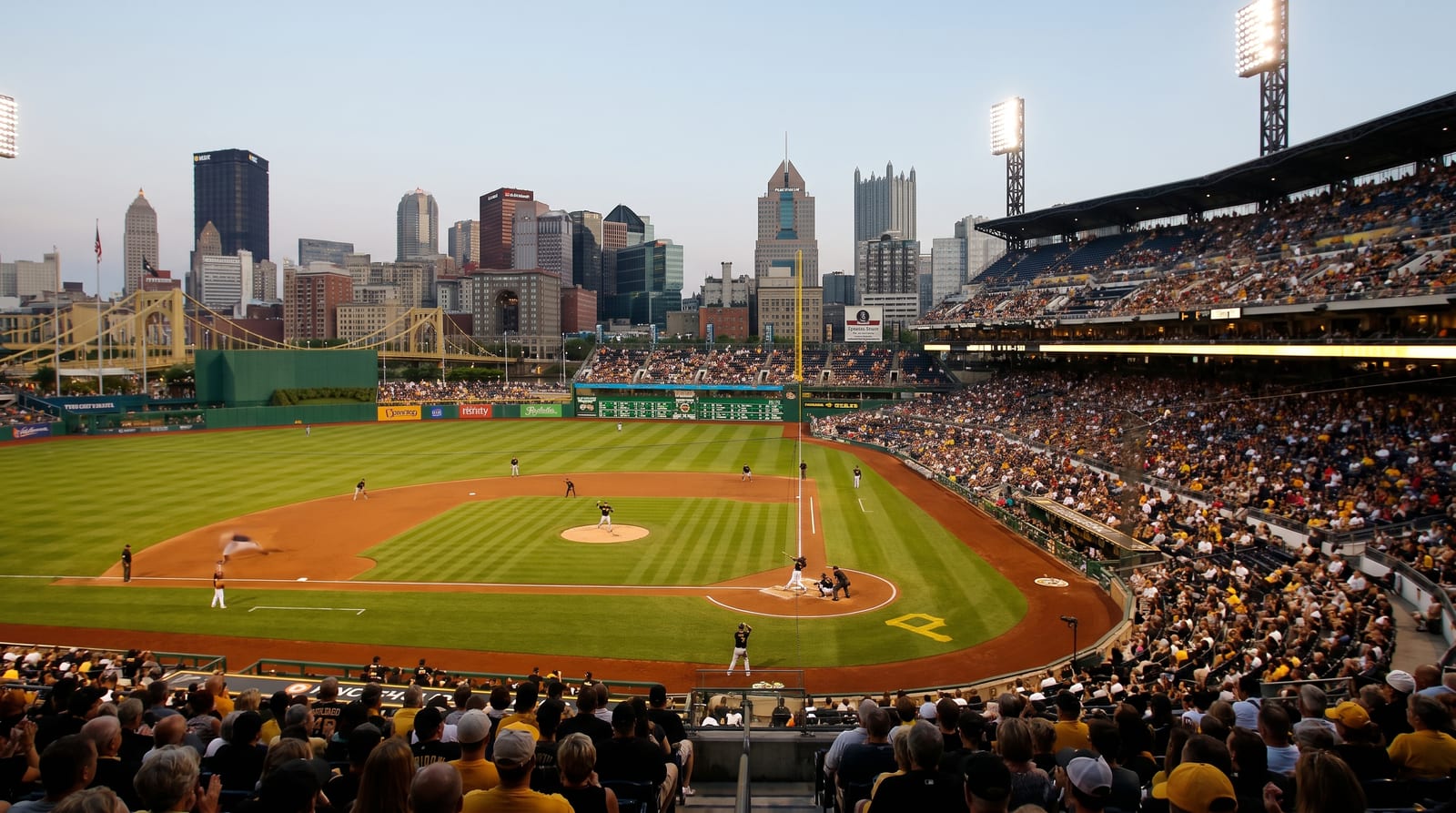Pirates Walk Off Royals 6-5 on Saturday Behind Three Home Runs
