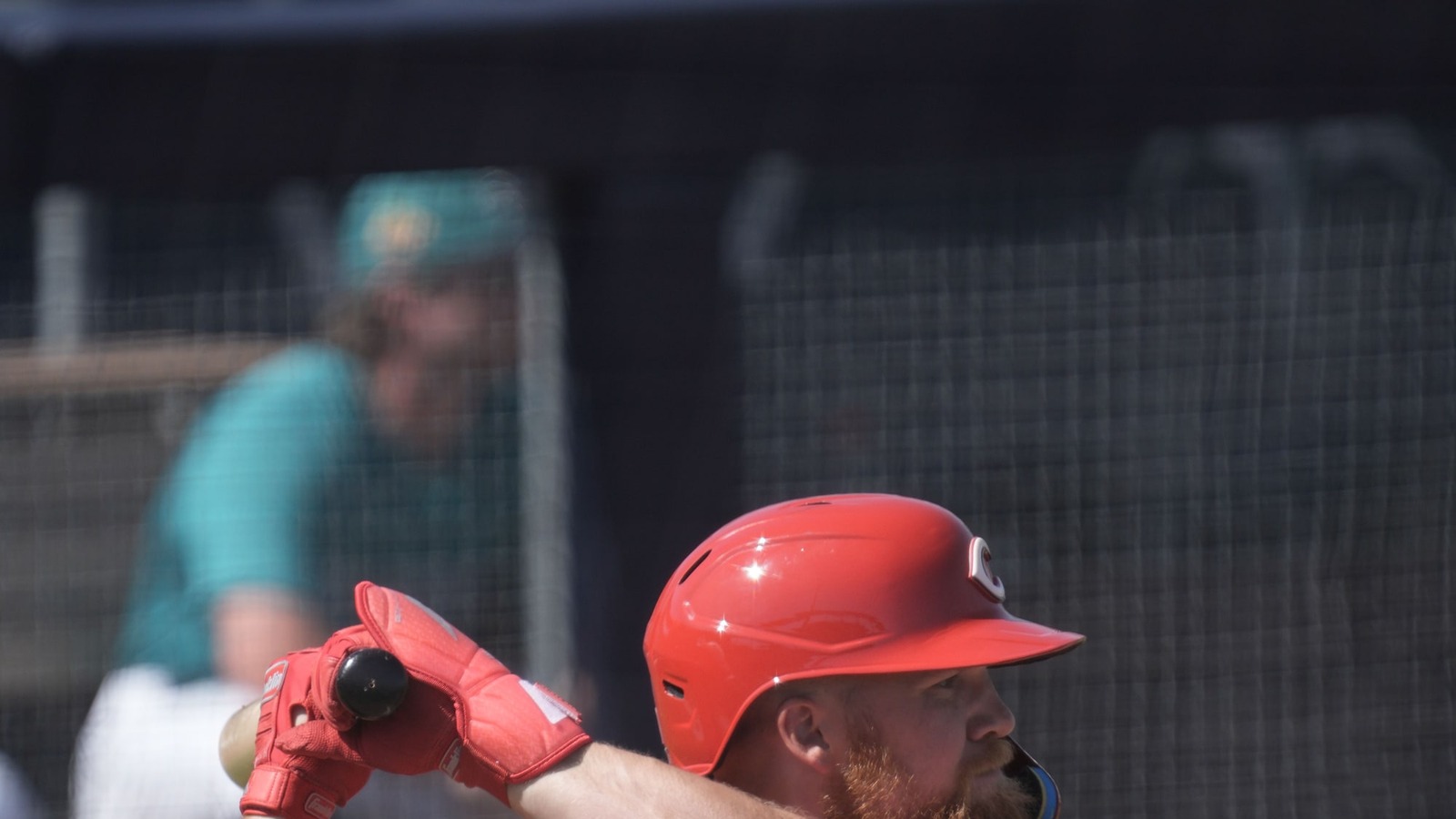 Hunter Greene to Undergo MRI on Stiff Right Elbow, Casting Shadow Over Reds Rotation