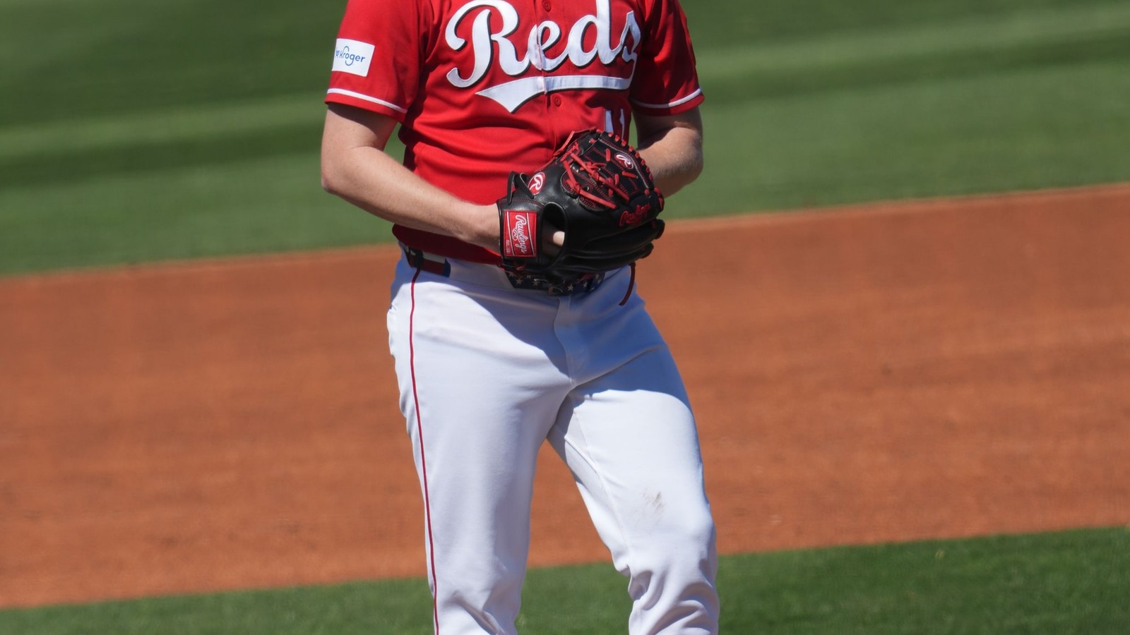 Abbott Struggles as Reds Fall to D-backs 11-6 in Spring Training