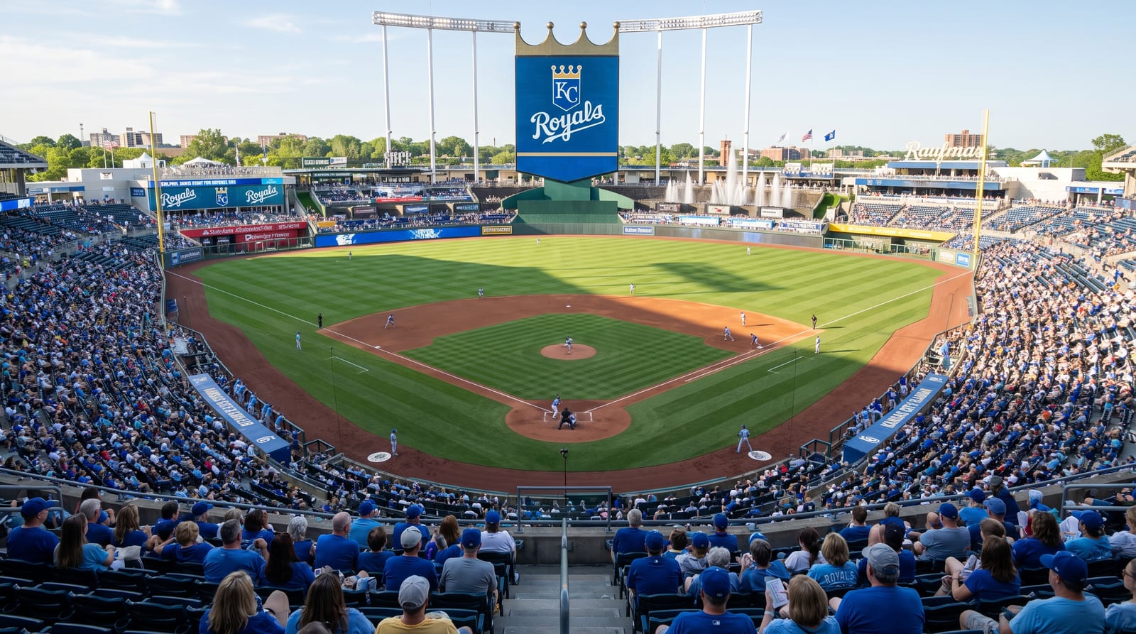 Bobby Witt Jr. Ties for AL Stolen Base Lead With 42 in 2026