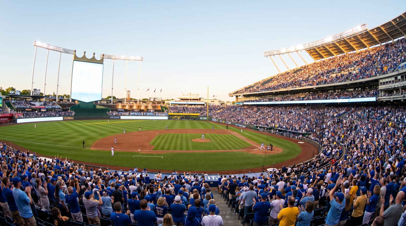 Royals Beat Tigers 3-1 Behind Wacha's Seven Strong Innings