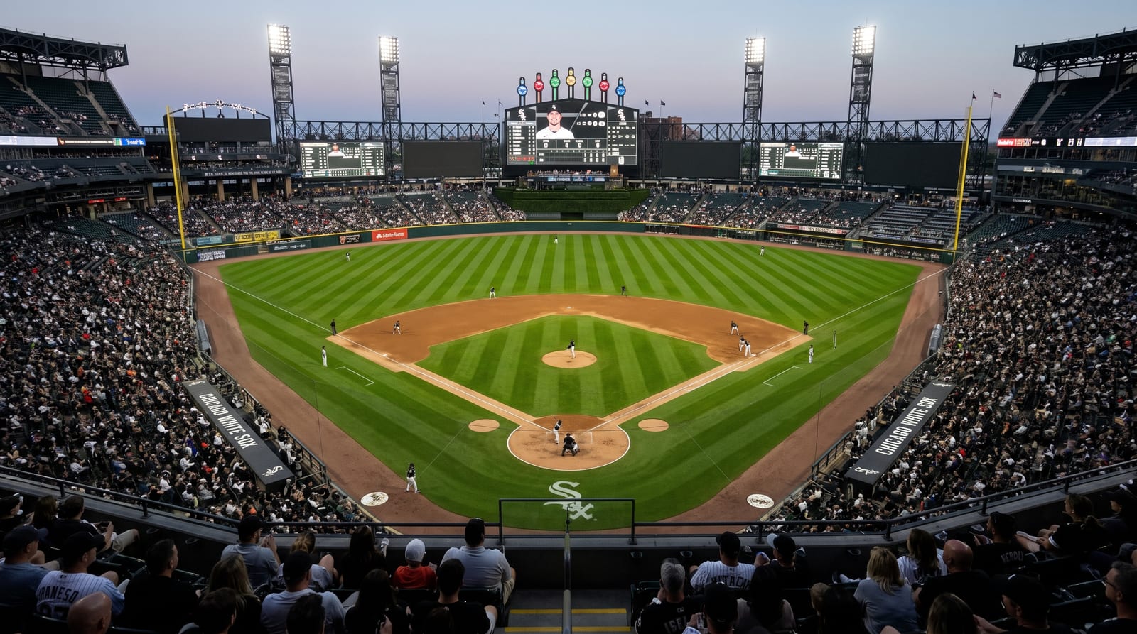 White Sox Fall to Astros 6-2 as Luis Castillo Struggles in Houston