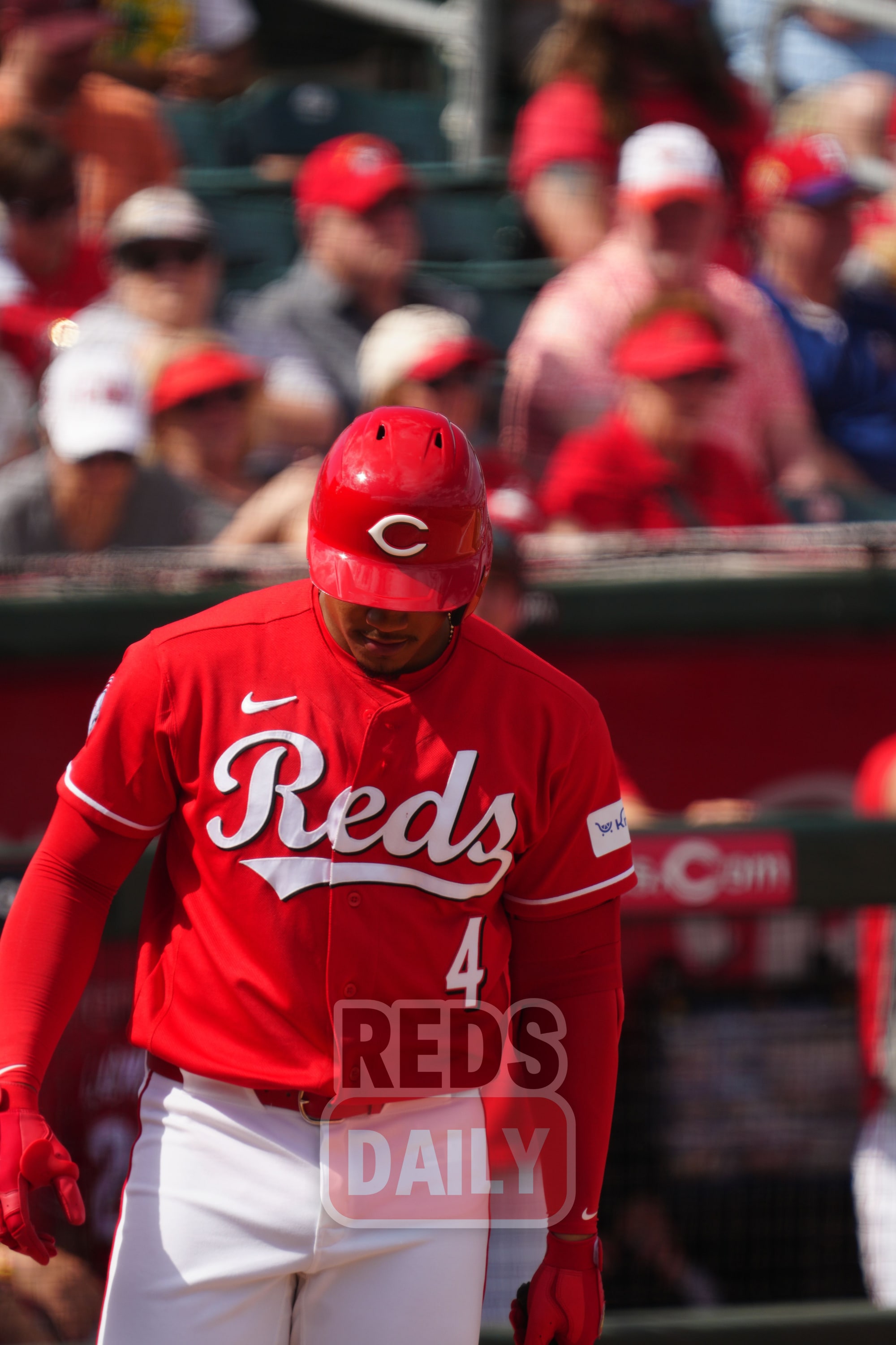 Reds Hammer Phillies 11-5 on Four Home Runs, Rally Past Two-Run Deficit