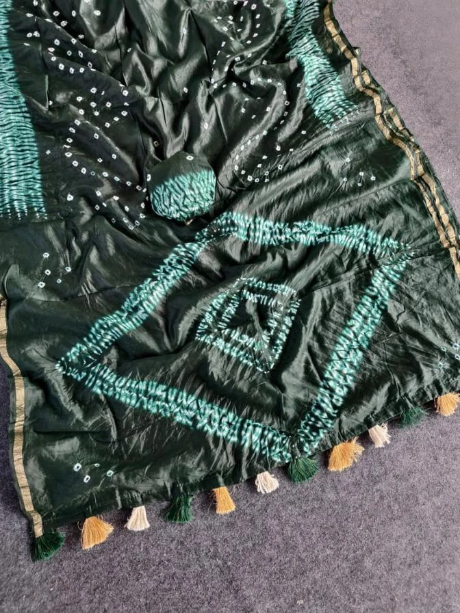 1045 Sarees wholesale COTTON - Ethnicaa thumbnail 3