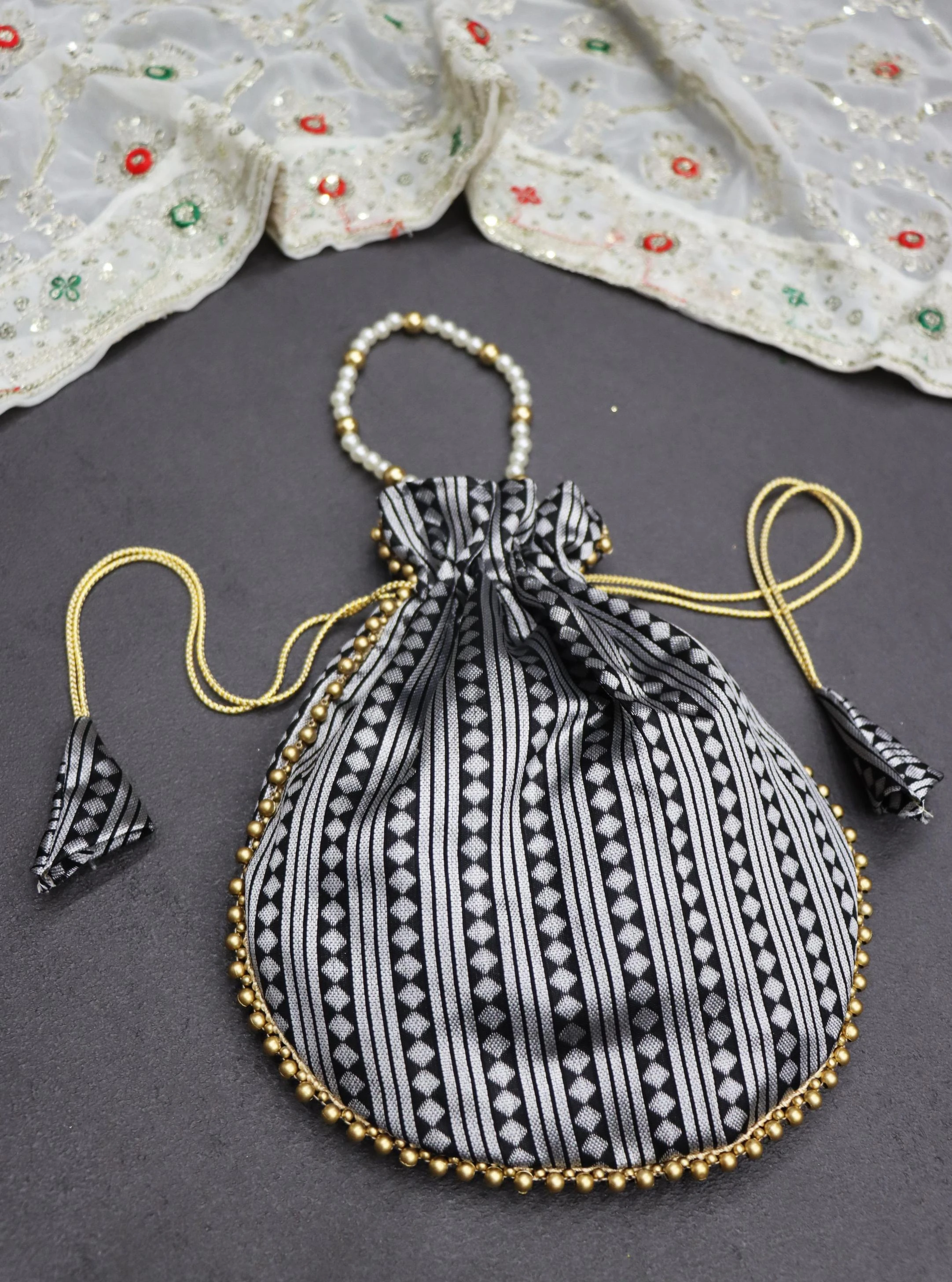 GRTN4004 Ethnic Wear wholesale JACQUARD SILK - Ethnicaa thumbnail 3