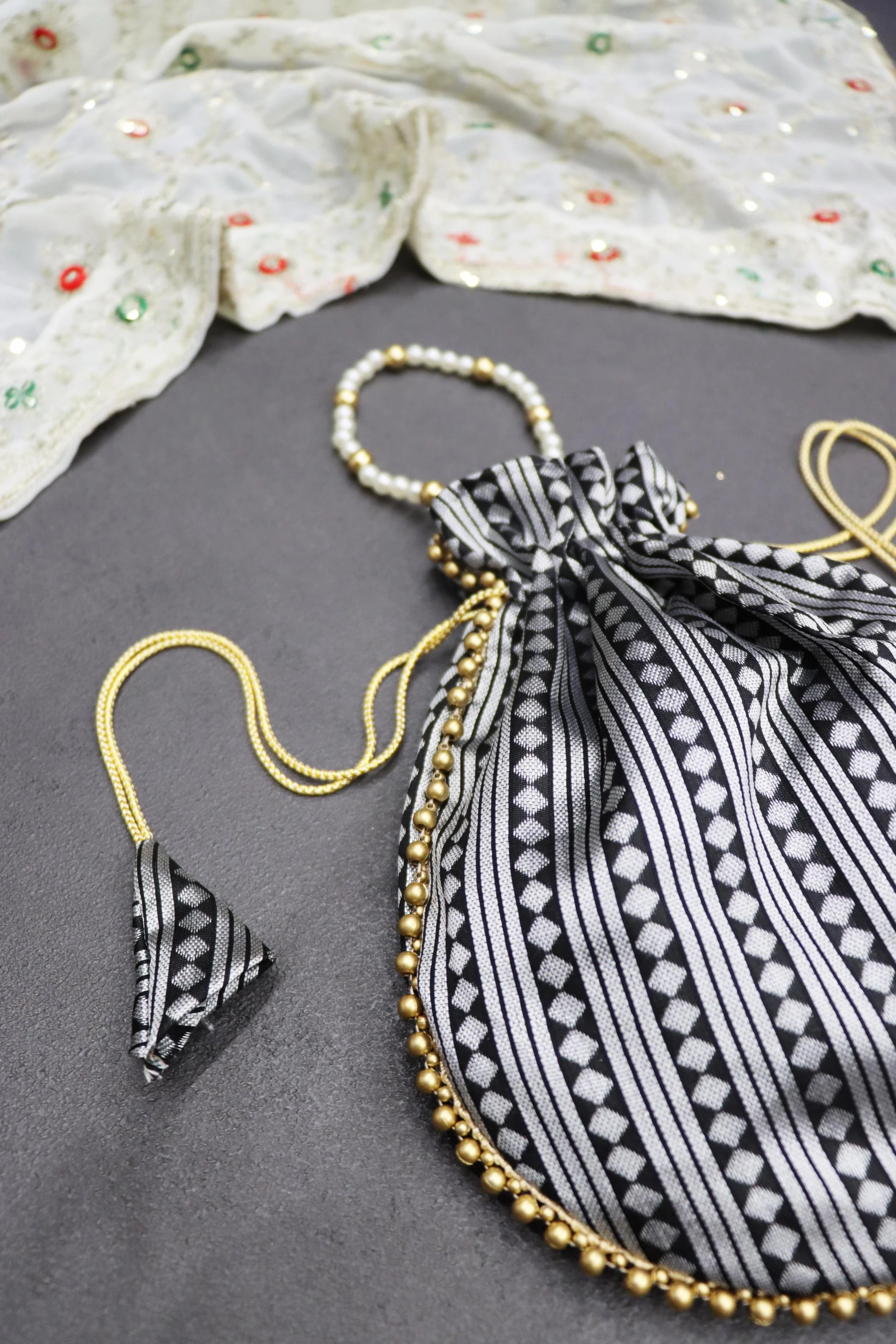 GRTN4004 Ethnic Wear wholesale JACQUARD SILK - Ethnicaa