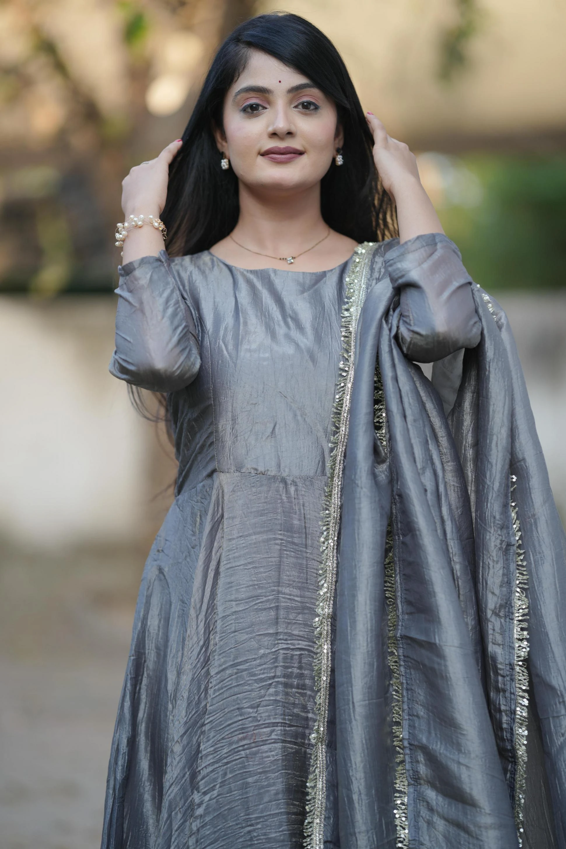 GRTN8105 Gown wholesale GOLD CRUSH - Ethnicaa thumbnail 6