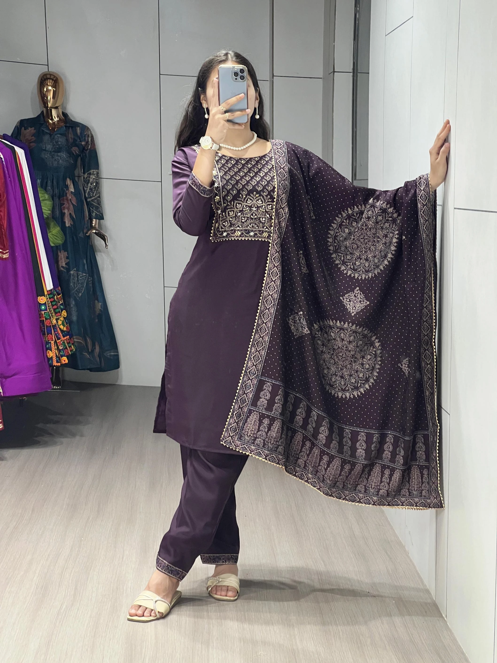 GRTN8114 Kurti wholesale MODAL CHANDERI - Ethnicaa thumbnail 4