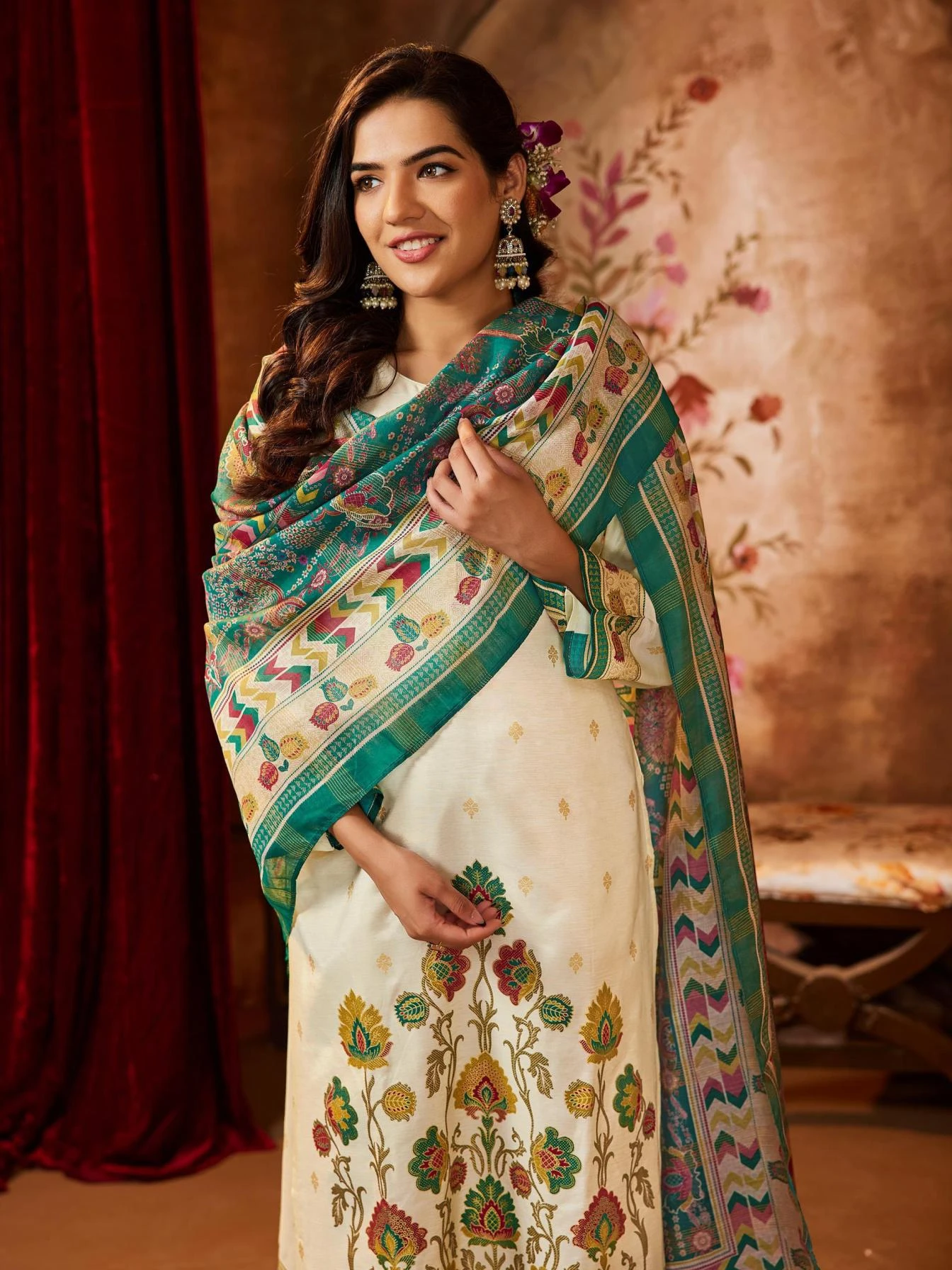 CASUAI DAIRY Salwar Suits wholesale GUCCI SILK - Ethnicaa thumbnail 3