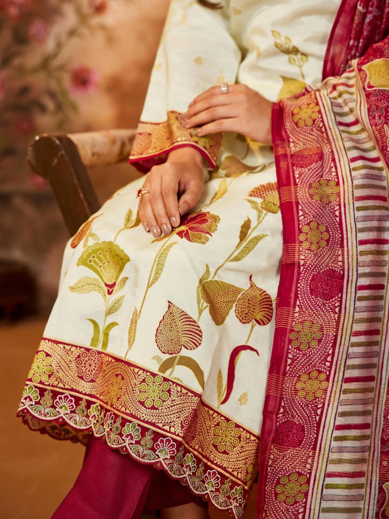 CASUAI DAIRY Salwar Suits wholesale GUCCI SILK - Ethnicaa thumbnail 2