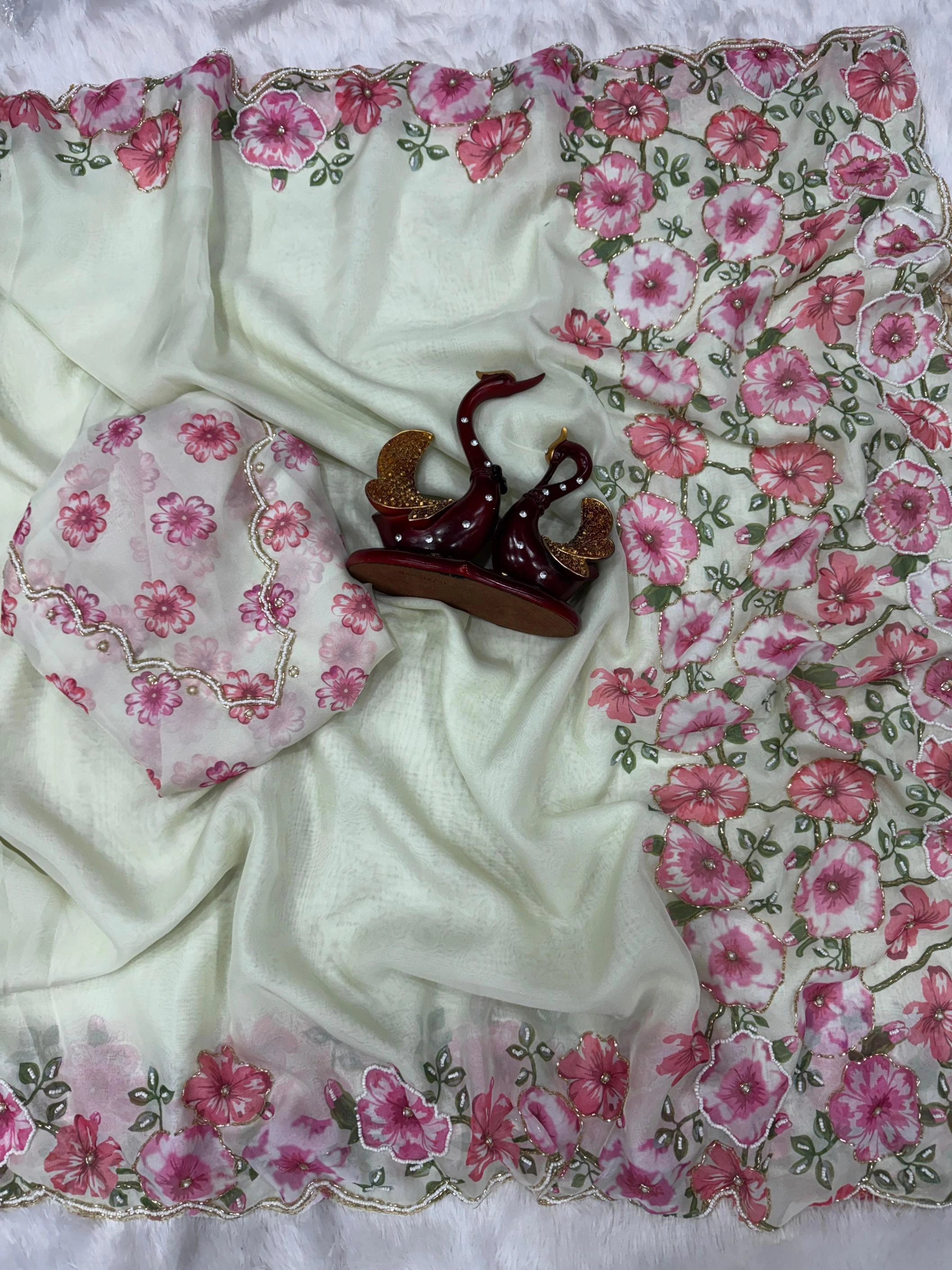 KC 2097 Sarees wholesale TEBBY SILK - Ethnicaa thumbnail 9