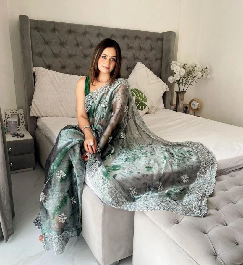 KC 826 Sarees wholesale BURBURRY - Ethnicaa thumbnail 3