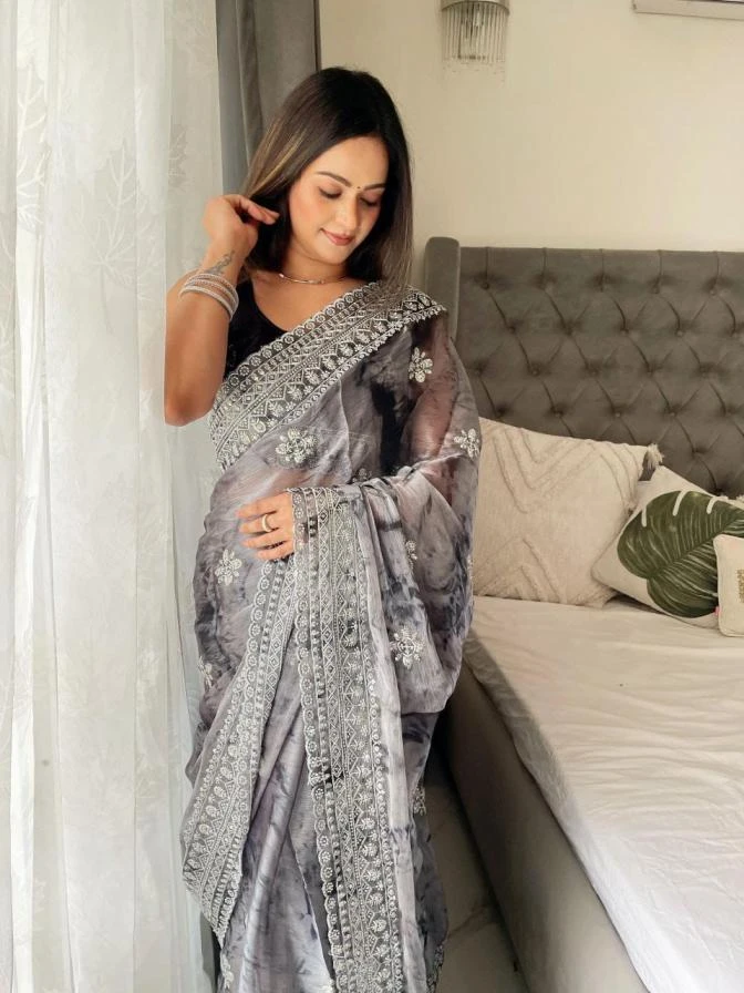 KC 826 Sarees wholesale BURBURRY - Ethnicaa thumbnail 6