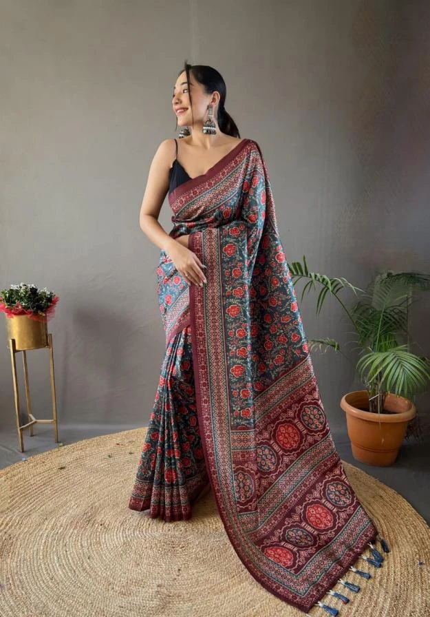 ❣️❣️❣️ in SILK WEAVES | Sarees | Ethnicaa Wholesale thumbnail 11