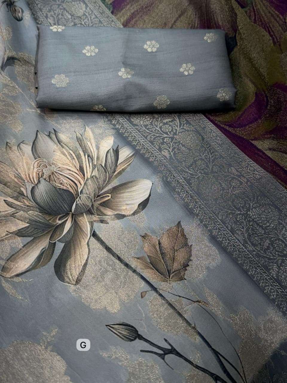 SUNDARI Sarees wholesale BANARASI SATIN JACQUARD - Ethnicaa thumbnail 11