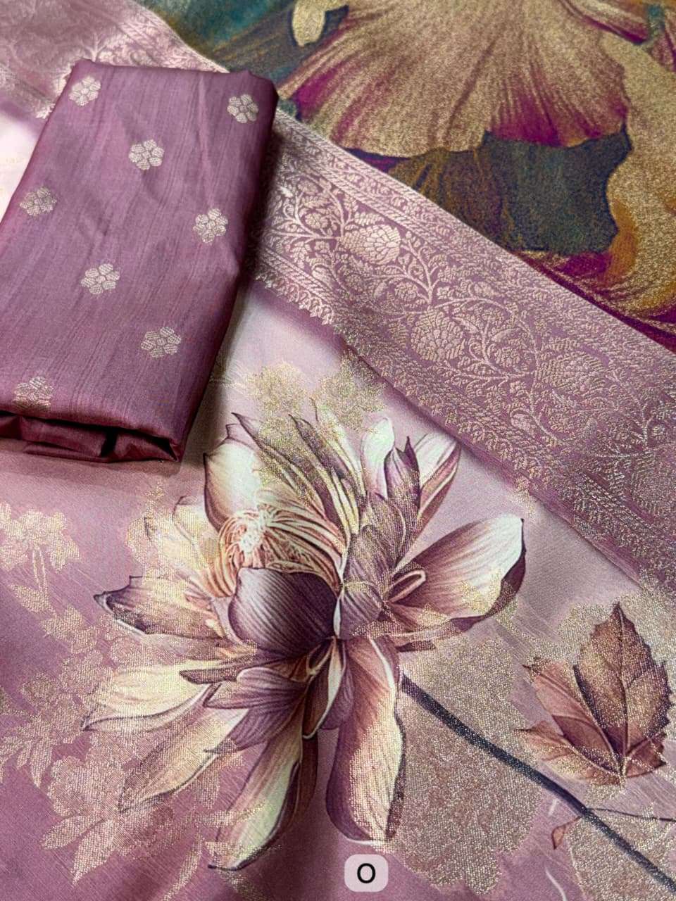 SUNDARI Sarees wholesale BANARASI SATIN JACQUARD - Ethnicaa thumbnail 14