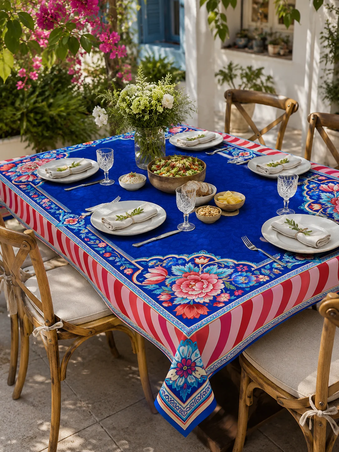 Floral Mavi Premium Masa Örtüsü | Klasik Çiçek Desenli