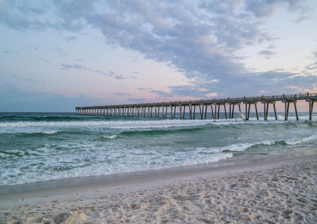 Why Pensacola EV Drivers Need More Charging Options — And How EveeShare Can Help