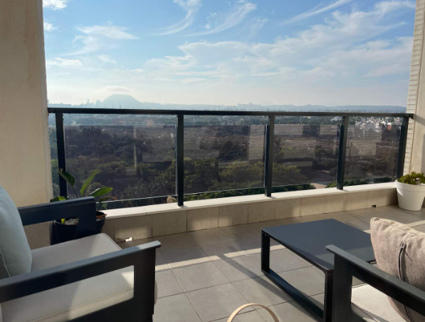 Ático minimalista con hermosas vistas 2