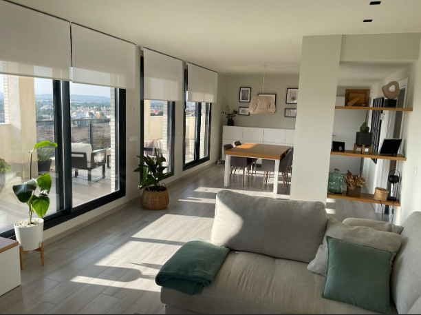 Ático minimalista con hermosas vistas 3