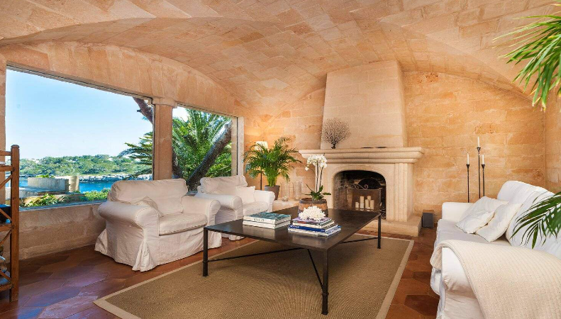 Impresionante villa en primera linea de mar 2