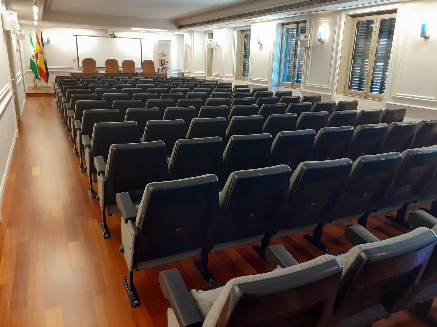 Real Escuela de Arte Ecuestre - Salas de Conferencias - Quinta en Cádiz - Foto 6