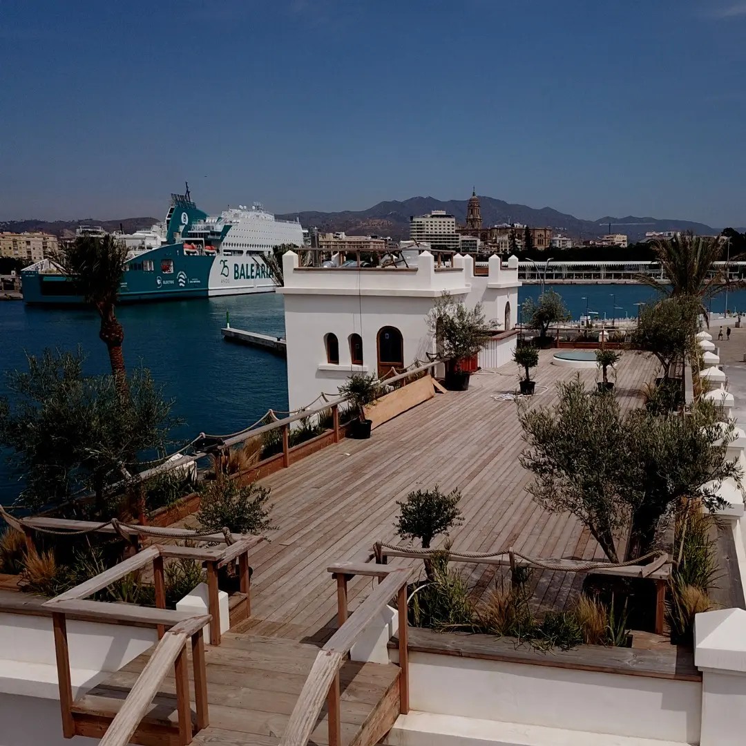 Trocadero Casa de Botes - Bar en Málaga - Foto 11