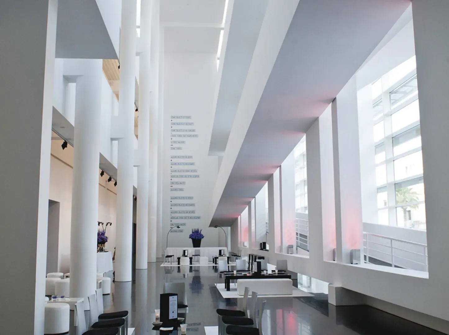 Macba - Edificio Meier - Sala/Salón en Barcelona - Foto 14