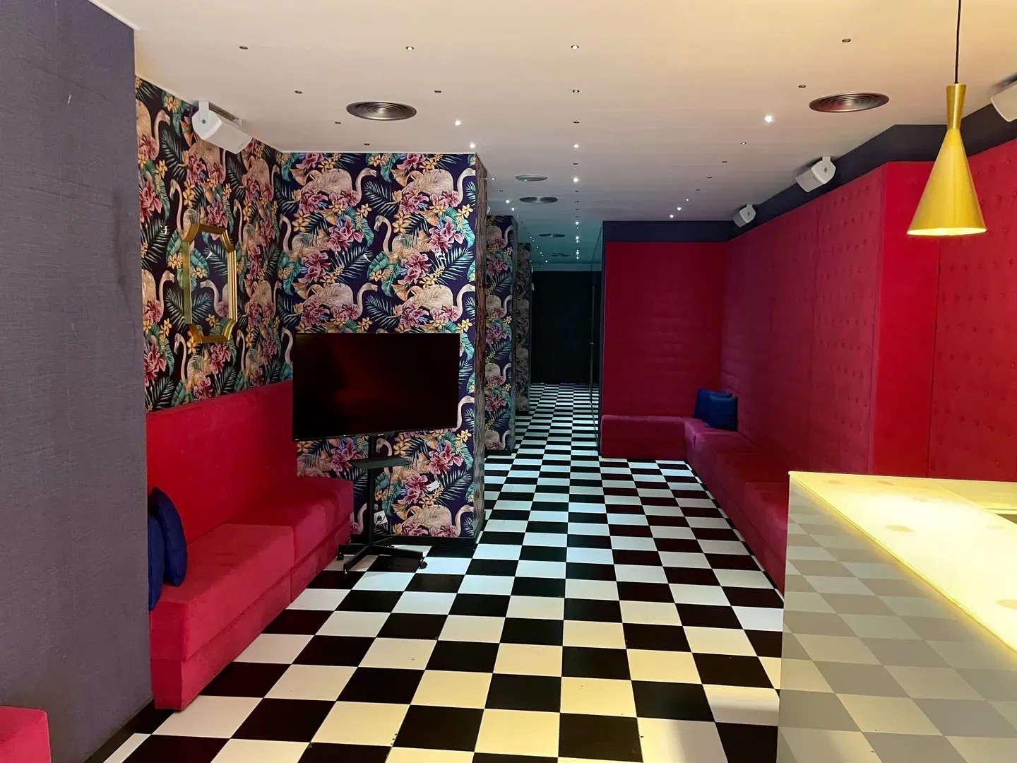 Showroom Fashion Bar - Bar en Barcelona - Foto 10